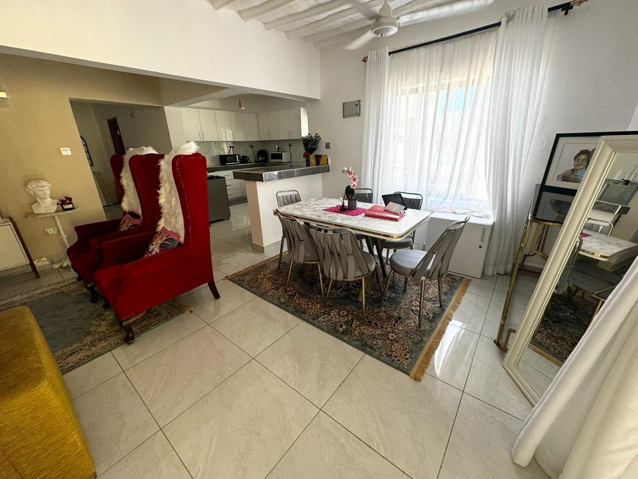 Hotel & Apartment